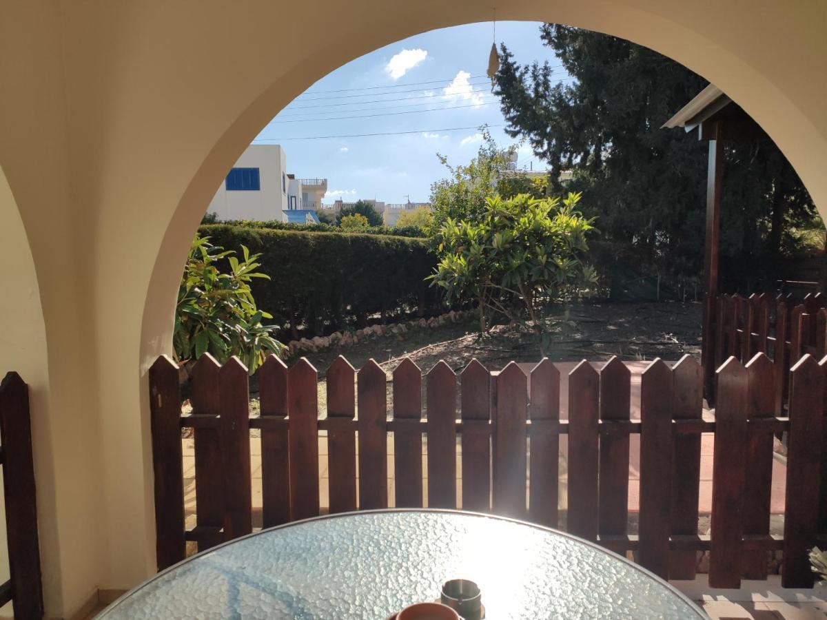 Abitare Cosy Apartment Paphos Esterno foto